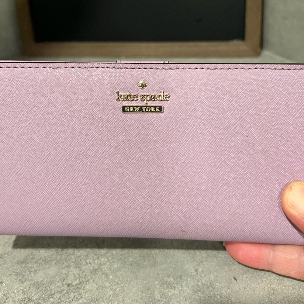 Cameron Street Stacy Large Slim Bifold Wallet-Excellent Preowned Condition!!